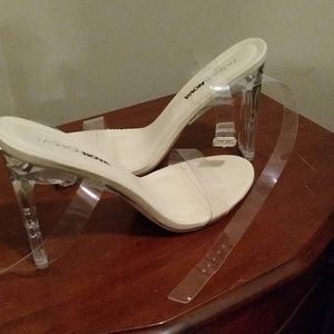 Fashion Nova-A Glass  Dream Heels